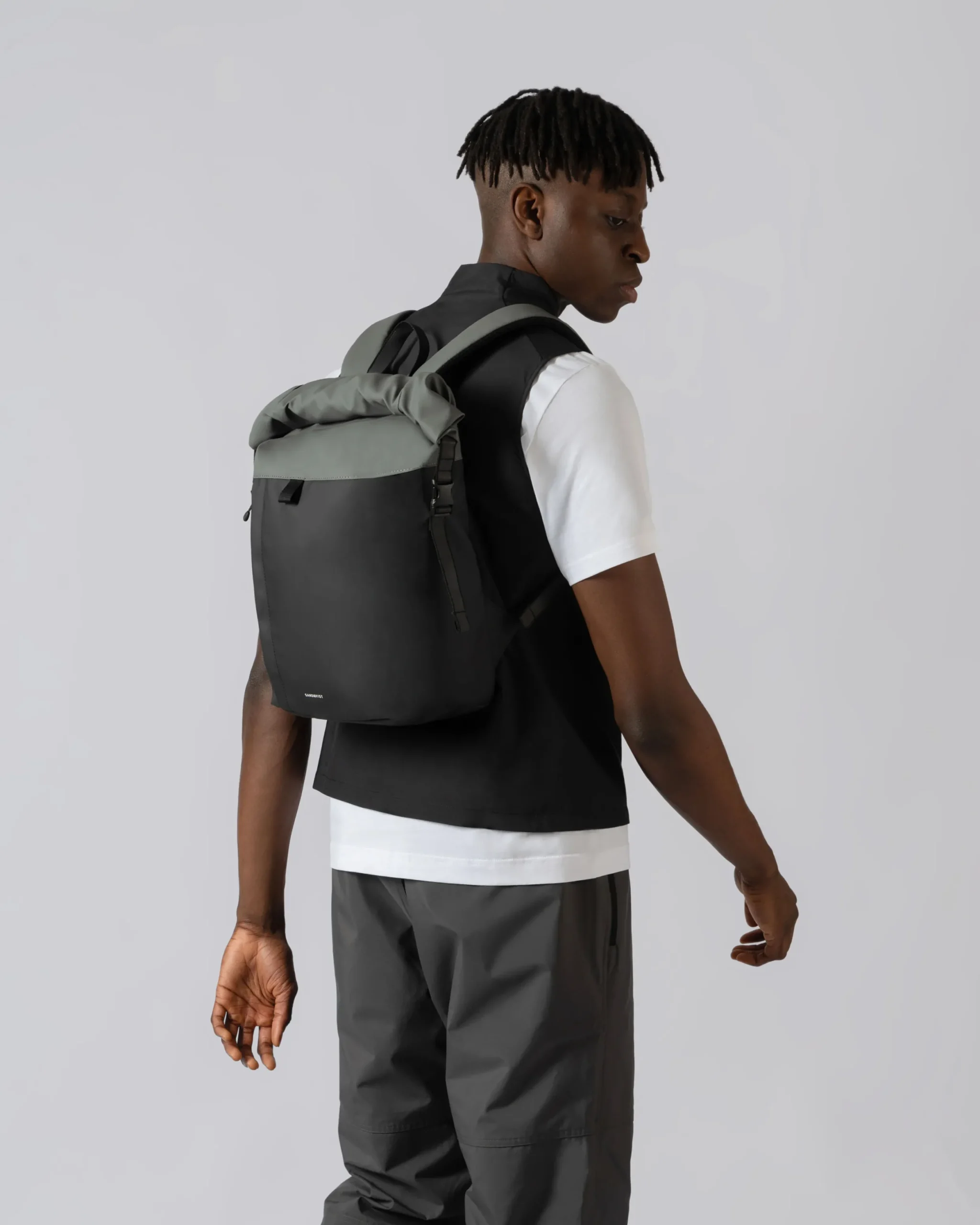 Online Konrad Sacs À Dos